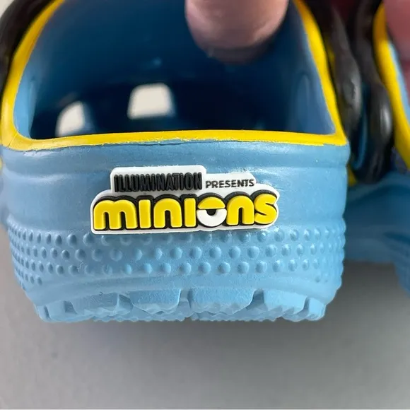 🆕 CROCS Minions Classic Clog Despicable Me Kids/Toddler 7 Blue Yellow NWT