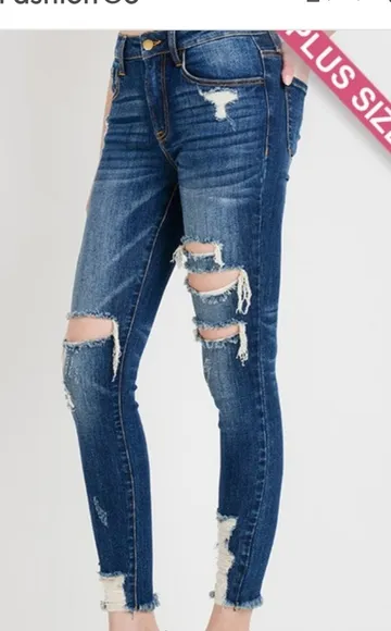 ⭐ Plus Size distress skinny Jeans