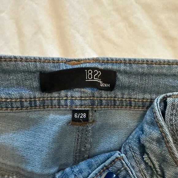 1822 Denim Lani Heritage High Rise Rolled Shorts