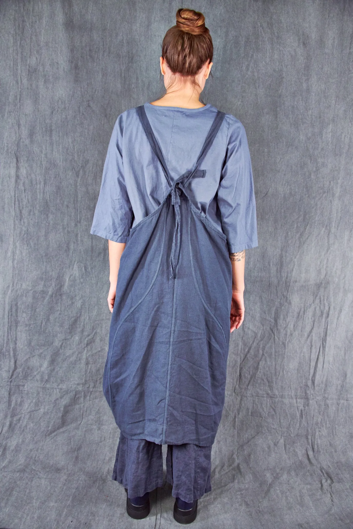 6211 Heavy Weave Linen Curve Apron Antique Ink-P