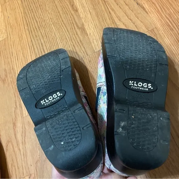 6.5 KLOGS FOOTWEAR Naples Collection Clogs great for someone on their feet a lot
