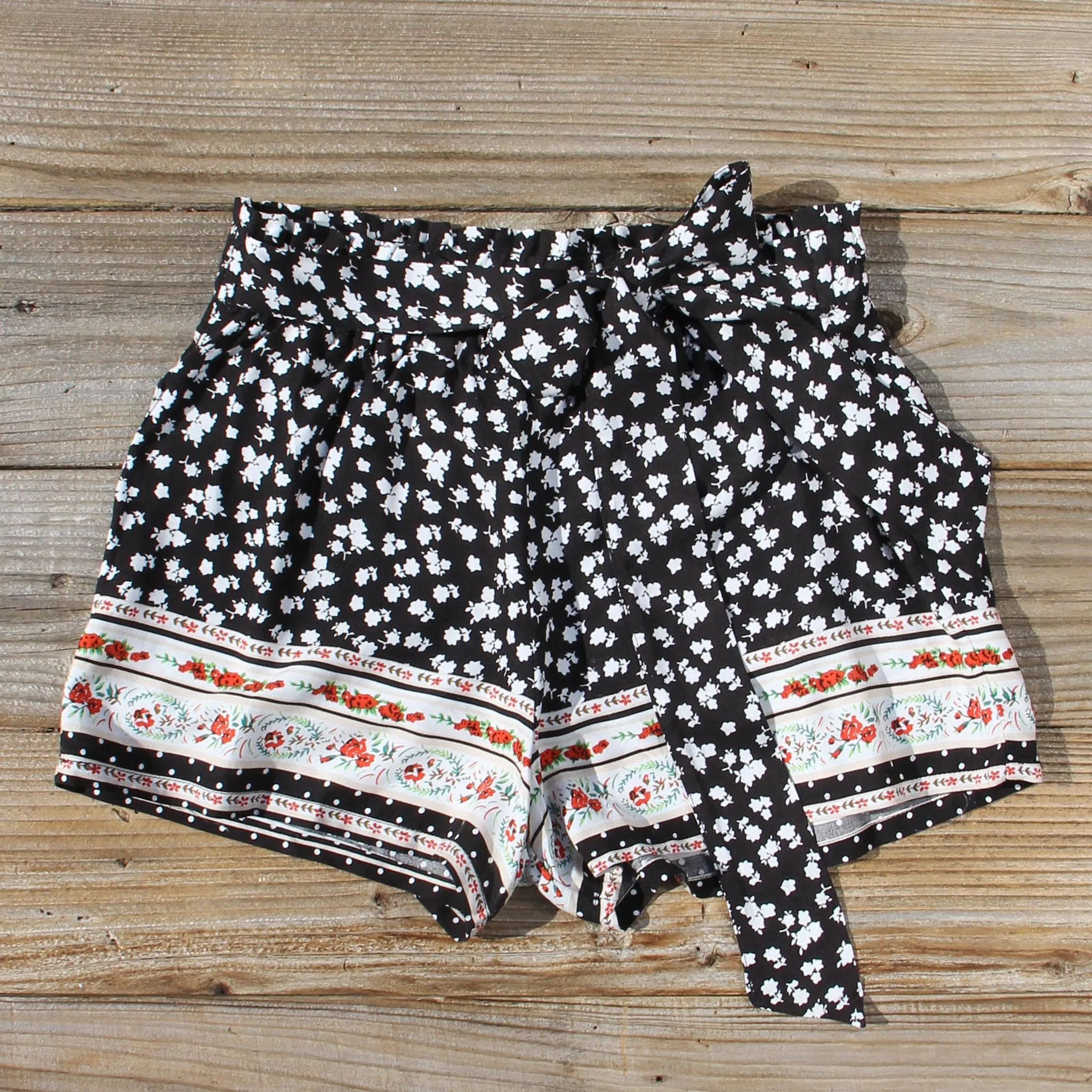 70's Charmer Shorts in Black