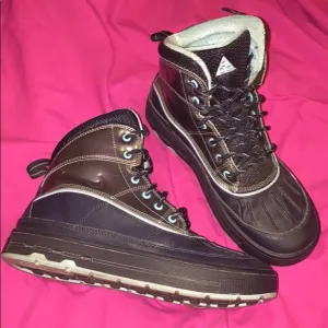 ACG NIKE BOOTS