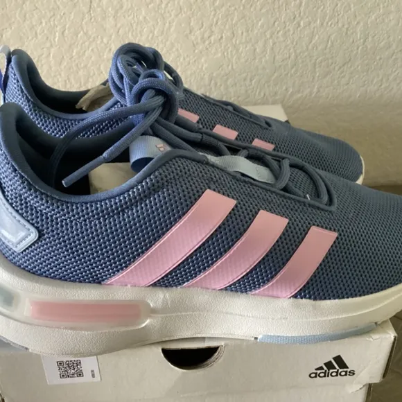 ADIDAS Big Girls Racer TR23 Wide Running Sneakers, size 4.5