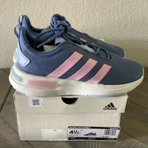 ADIDAS Big Girls Racer TR23 Wide Running Sneakers, size 4.5