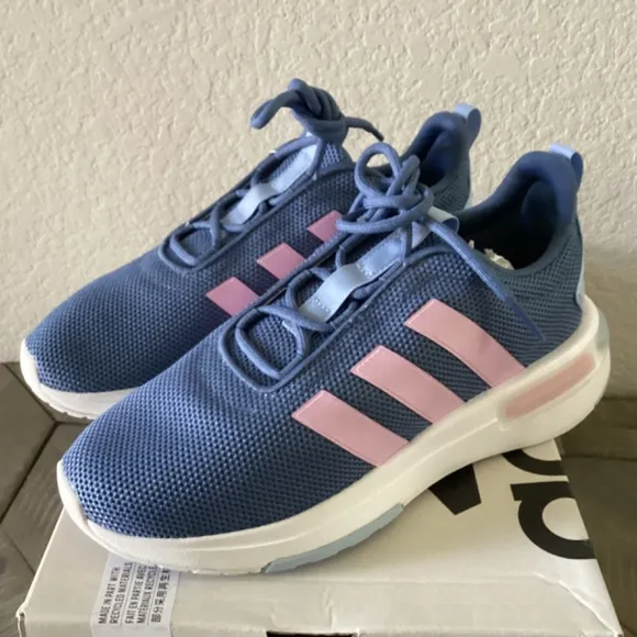 ADIDAS Big Girls Racer TR23 Wide Running Sneakers, size 4.5