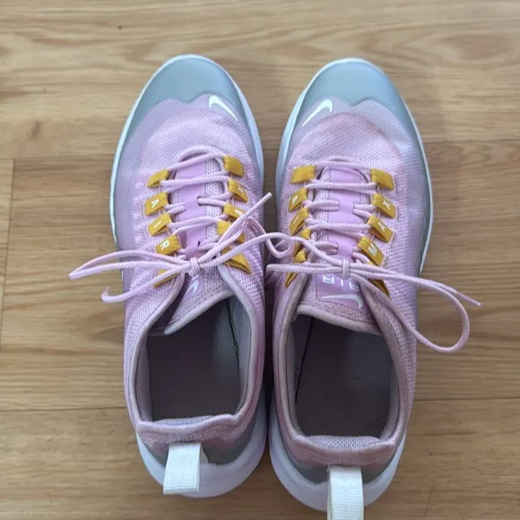 Air Max Youth Womens Axis GS 'Arctic Pink Particle Grey 7Y 8.5 Sneakers Athletic