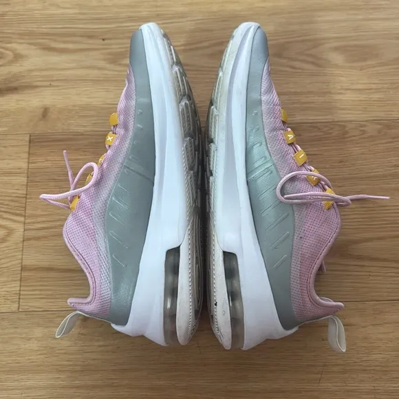Air Max Youth Womens Axis GS 'Arctic Pink Particle Grey 7Y 8.5 Sneakers Athletic