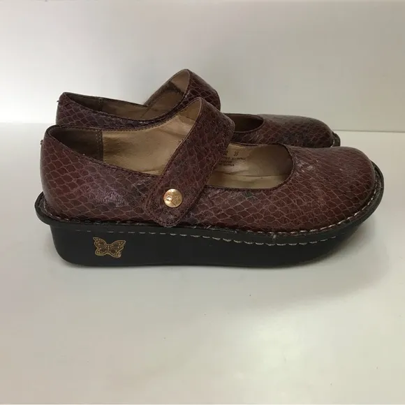 Alegria Paloma Brown Embossed Leather Mary Jane Clogs (35)
