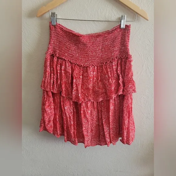 Anthropologie, Floral‎ Tiered Mini Skirt, Red and White, Size Medium
