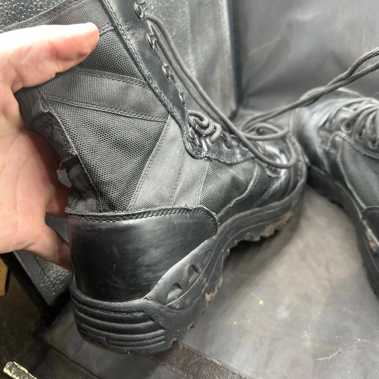 Army Black Leather High Top Magnum Combat Boots - Size EU 43 - UK 9L
