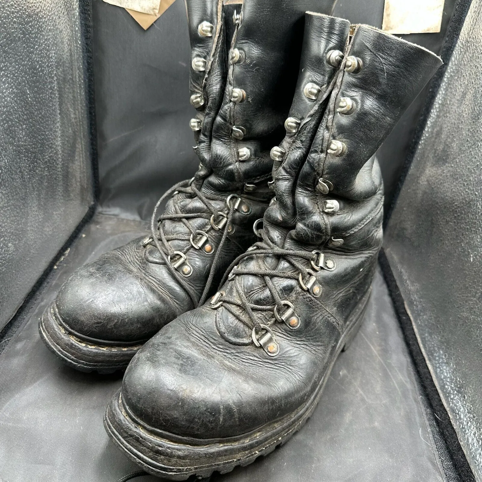 Austrian Army Black Leather Army Combat Boots - Size EU 42 - UK 8