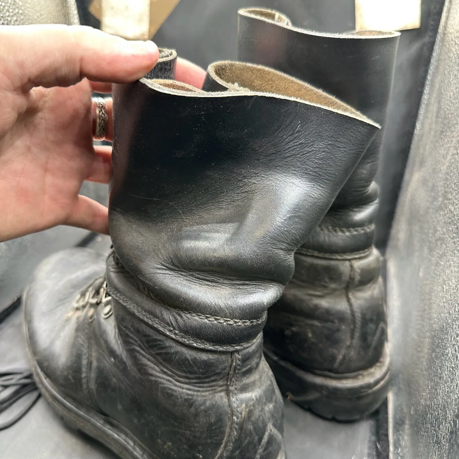 Austrian Army Black Leather Army Combat Boots - Size EU 42 - UK 8