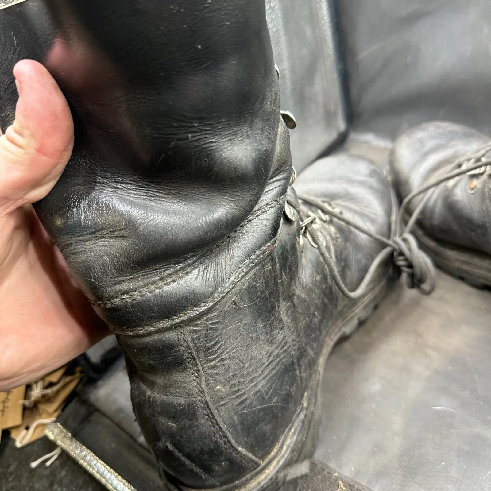 Austrian Army Black Leather Army Combat Boots - Size EU 42 - UK 8