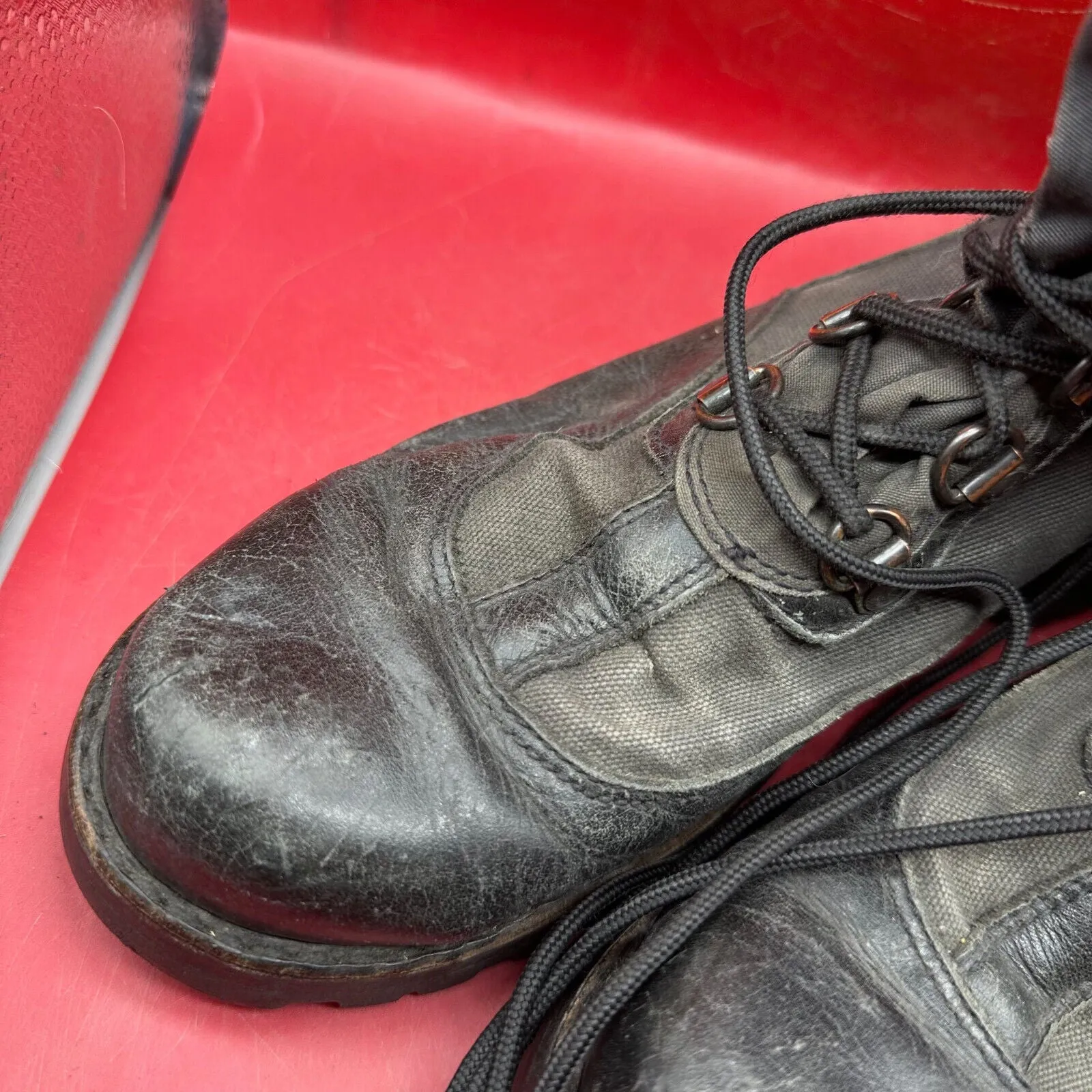 Austrian Army Black Leather Heavy Duty Combat Boots - Size EU 41 - UK 7