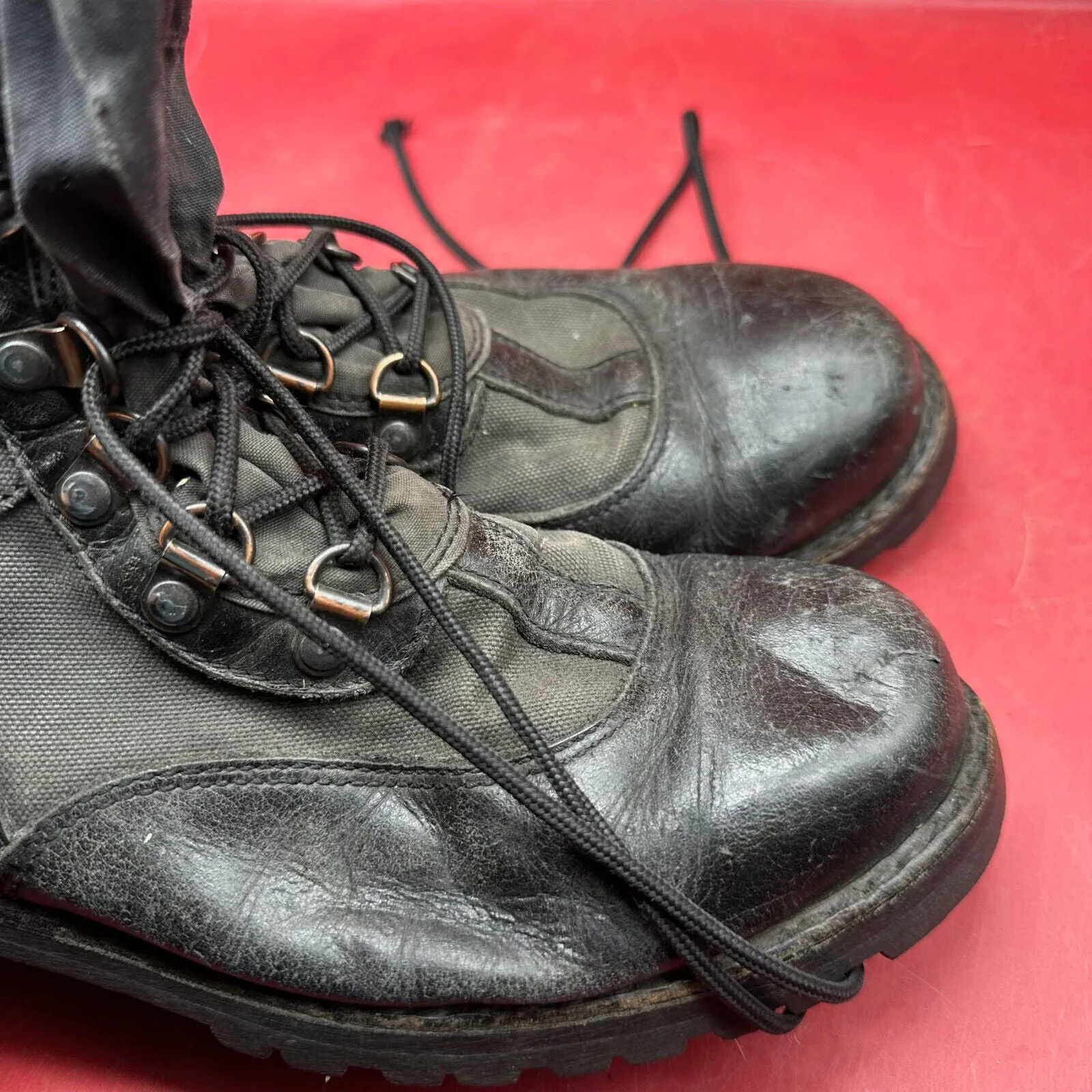 Austrian Army Black Leather Heavy Duty Combat Boots - Size EU 41 - UK 7
