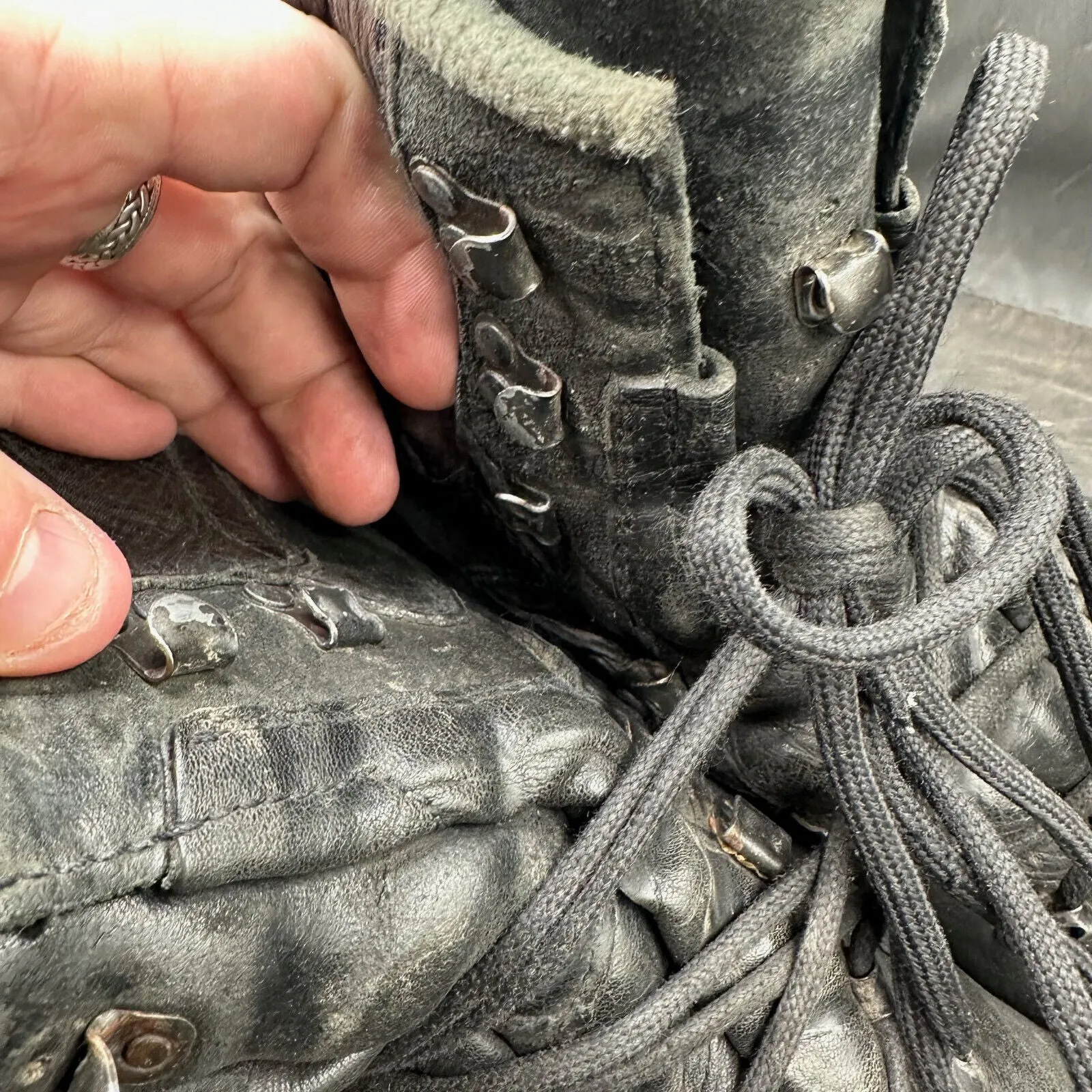 Austrian Army Black Leather Heavy Duty Combat Boots - Size EU 44 - UK 9.5