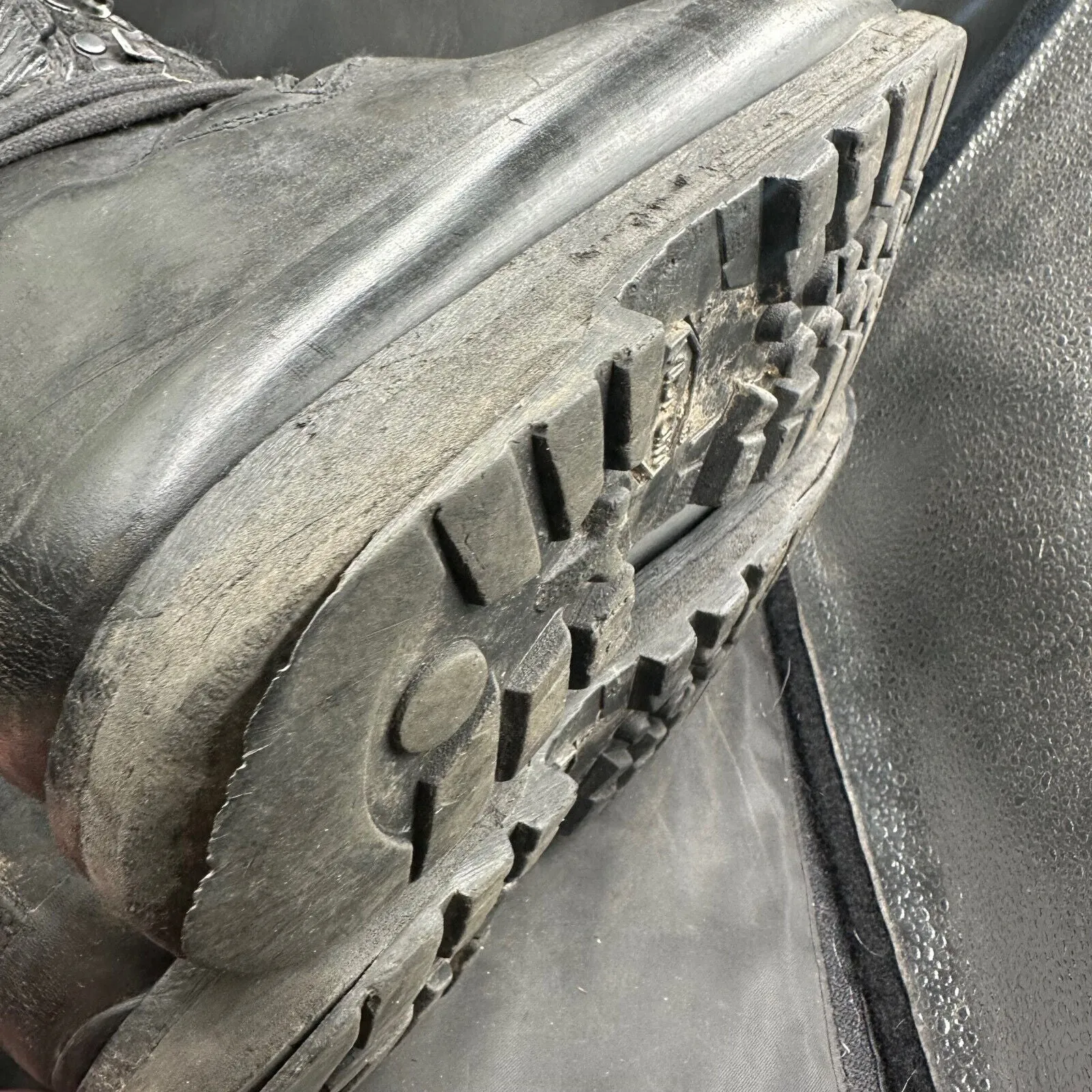 Austrian Army Black Leather Heavy Duty Combat Boots - Size EU 44 - UK 9.5