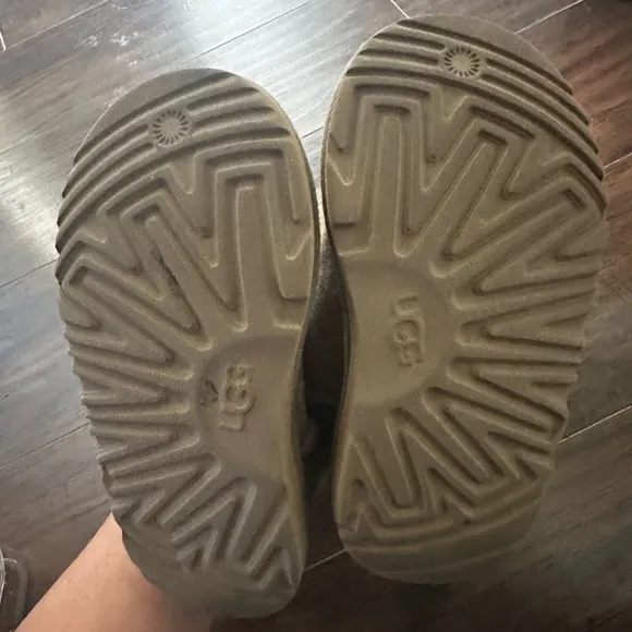 Authentic kids UGG boots girls size 9