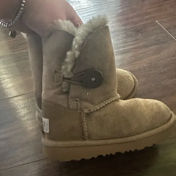 Authentic kids UGG boots girls size 9