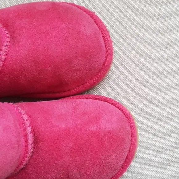 Baby ugg boots size 6