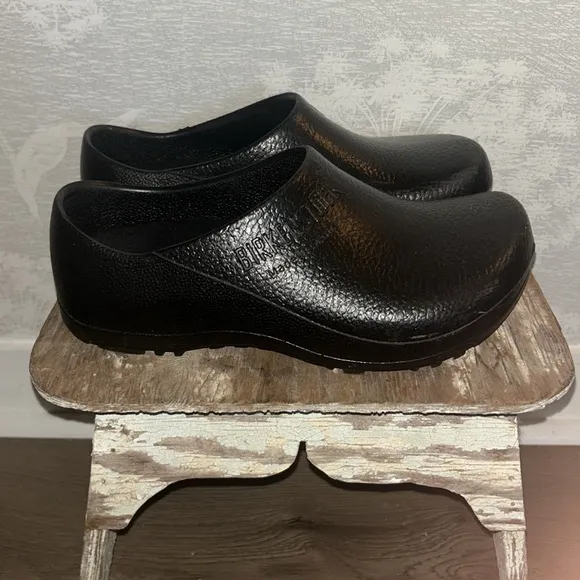 Birkenstock Professional Waterproof Clog Size 37 (6.5 -7 in Women's)