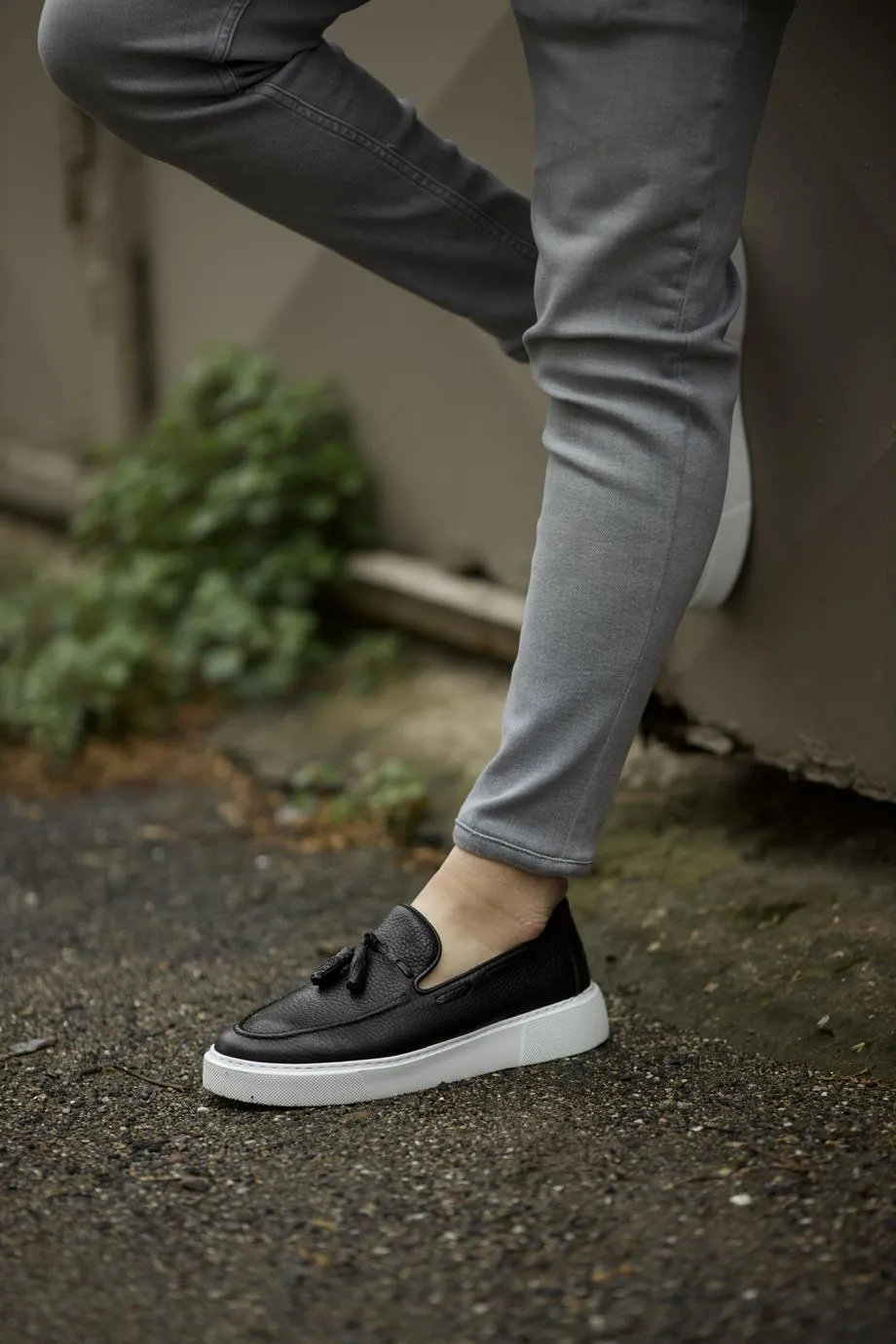 Black Eva Tassel Loafer