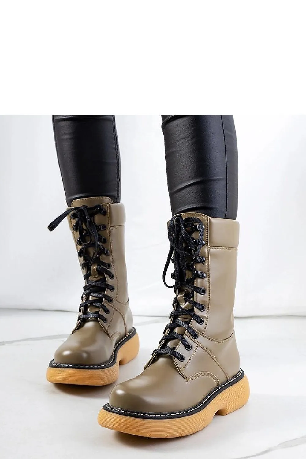 Boots Solea
