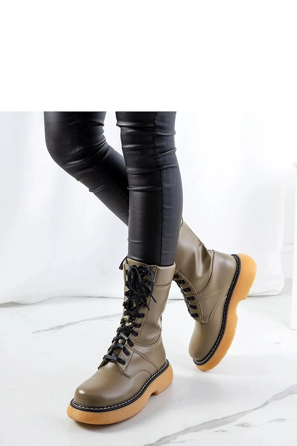 Boots Solea