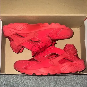 Boys Nike Huarache Sneakers