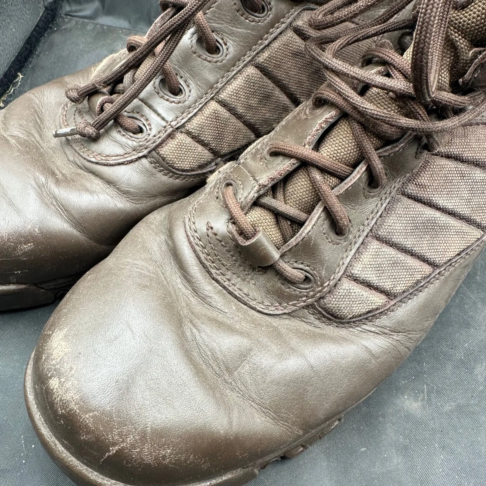 British Army Brown Leather High Top Combat Boots - Size EU 46 - UK 11M
