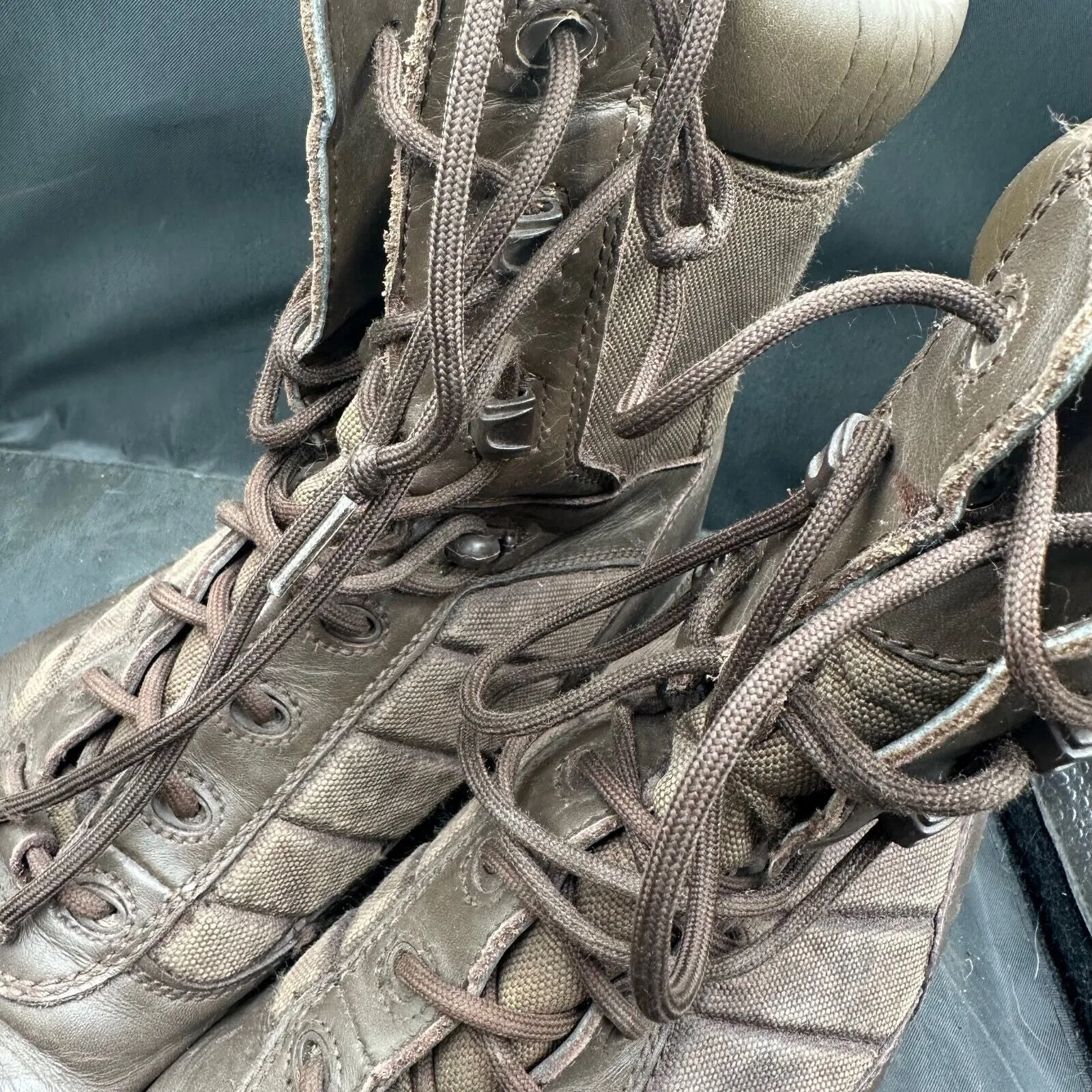British Army Brown Leather High Top Combat Boots - Size EU 46 - UK 11M