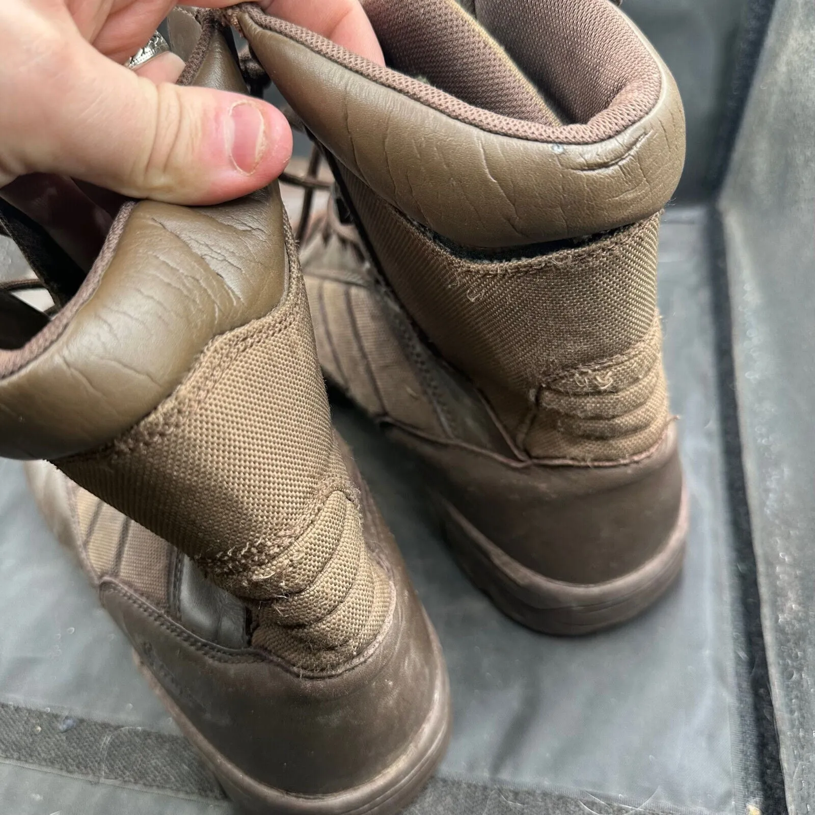 British Army Brown Leather High Top Combat Boots - Size EU 46 - UK 11M