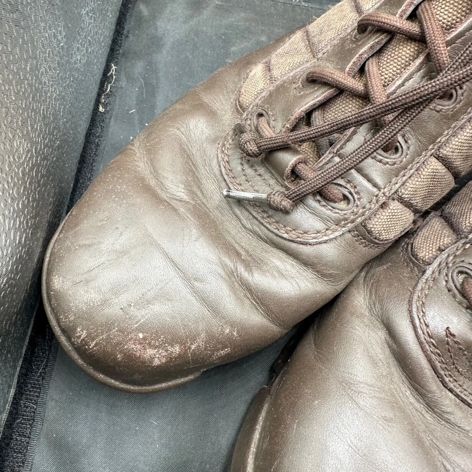 British Army Brown Leather High Top Combat Boots - Size EU 46 - UK 11M