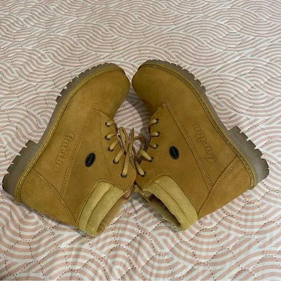 Cariba boots SIZE 7.5
