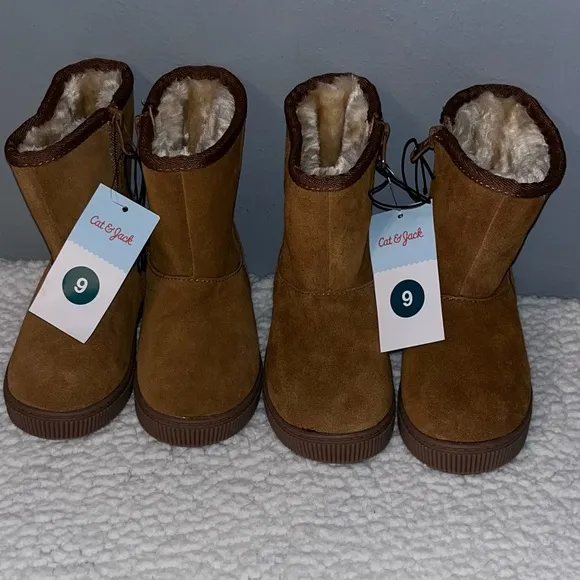 CAT &amp; JACK BOOTS SIZE 9, 2 PAIRS