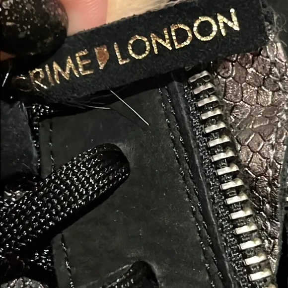 CRIME LONDON Pom Pom sneakers