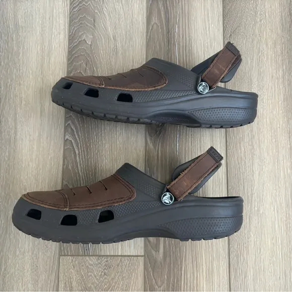 CROCS x Disney Mickey Mouse Brown Clogs Men’s Size 10