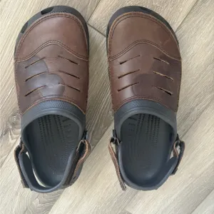 CROCS x Disney Mickey Mouse Brown Clogs Men’s Size 10
