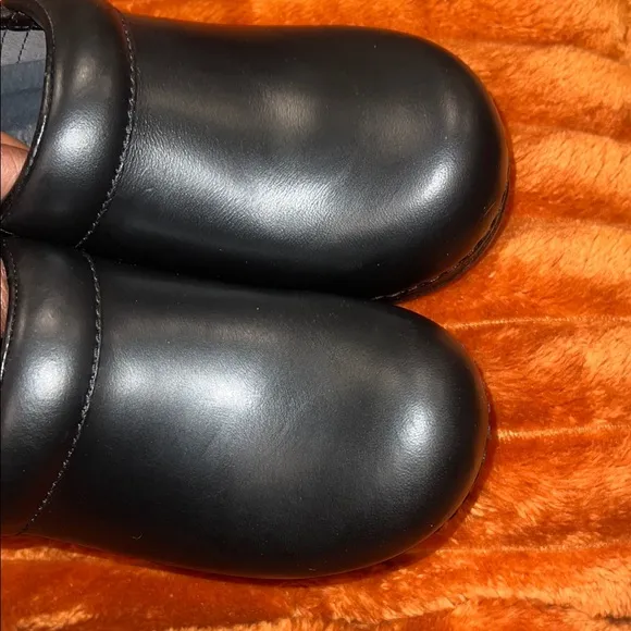 Dansko Women’s Black Clogs
