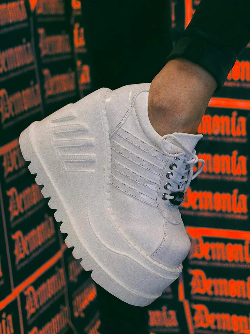 DEMONIA STOMP 08 PLATFORM SNEAKERS - WHITE VEGAN LEATHER