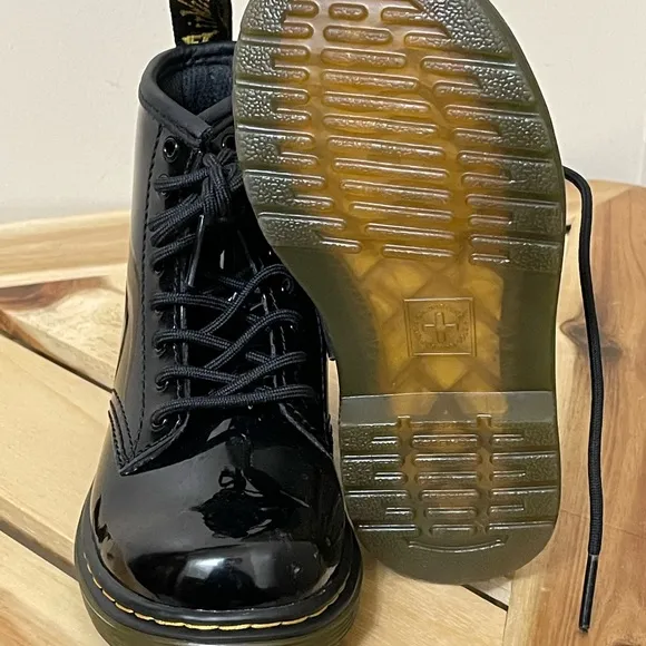 Dr. Marten Toddler Boots, Size 8US