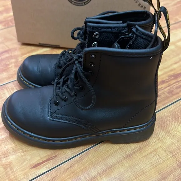 Dr Martens 1460 Kids Unisex Boots