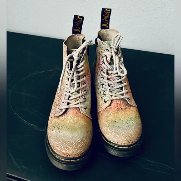 Dr martens airwait  boots