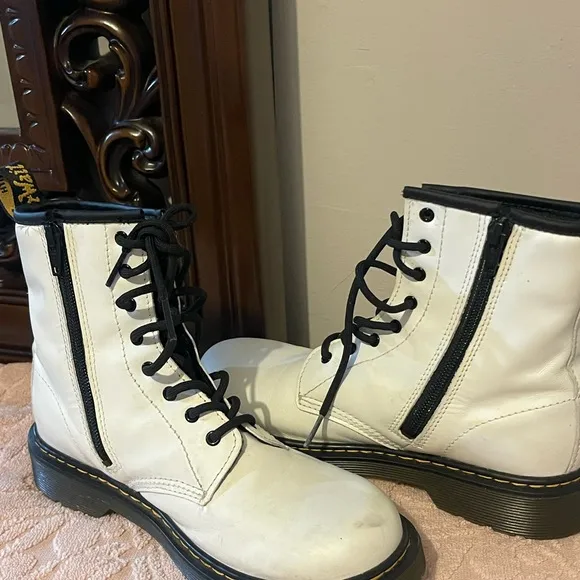 Dr. Martens Big Girl Boots- White size6 us L