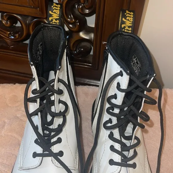 Dr. Martens Big Girl Boots- White size6 us L