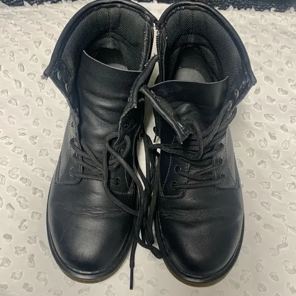 Dr. Martens Boots size 4