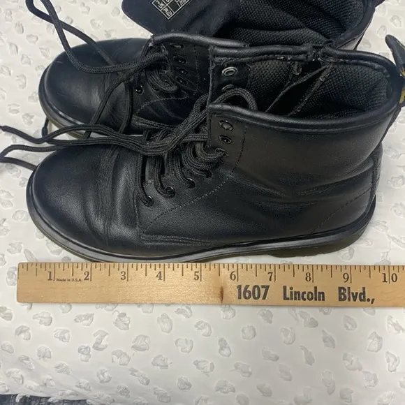 Dr. Martens Boots size 4