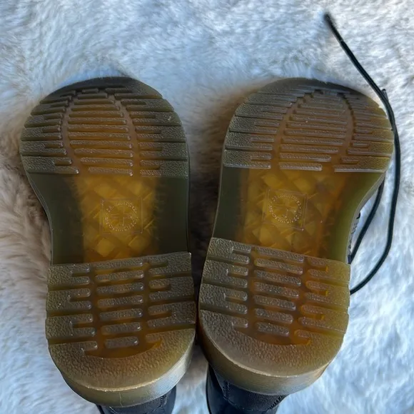 Dr Martens kids boots size 9