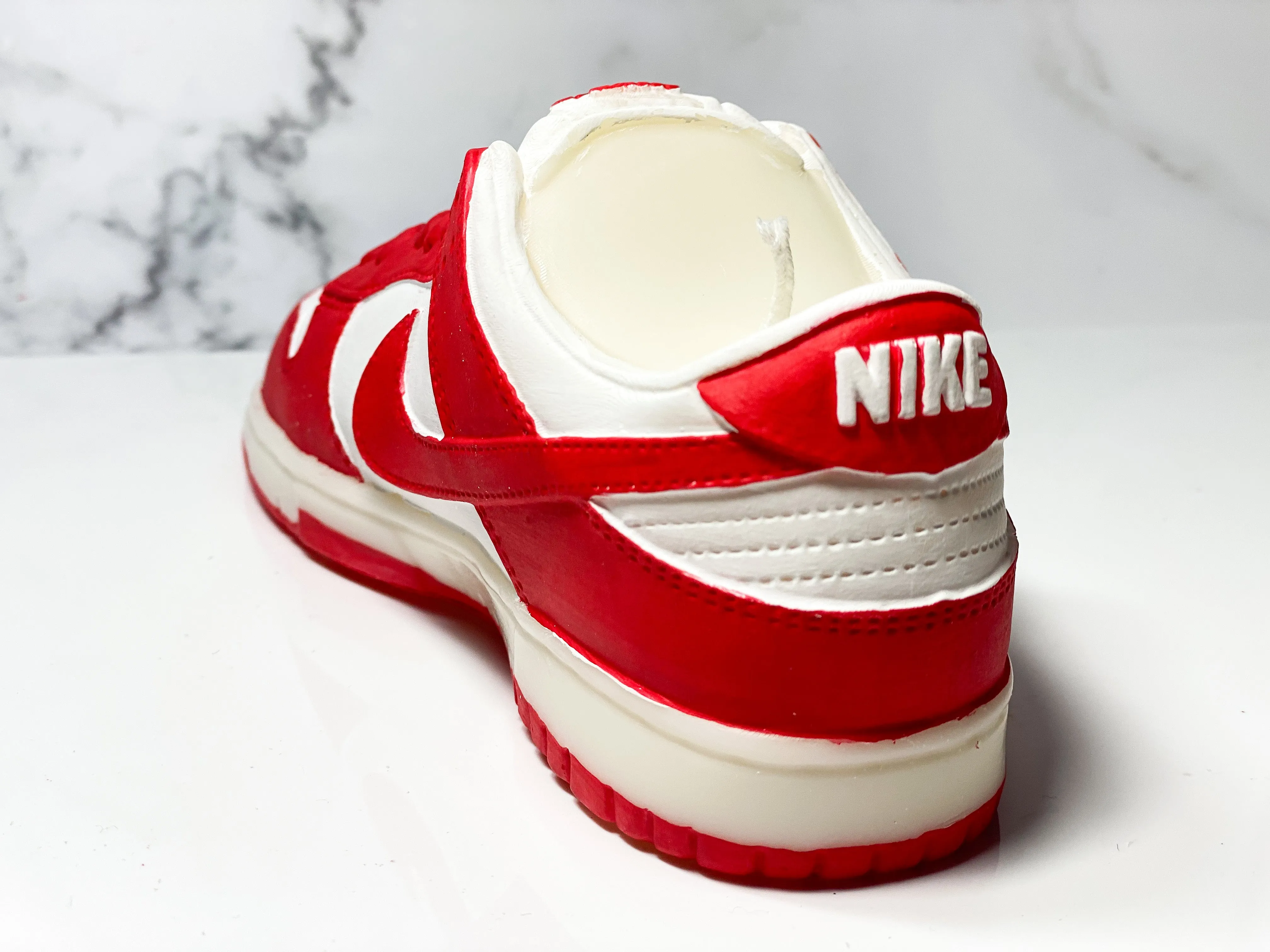 Dunk Candle-Low Red/White